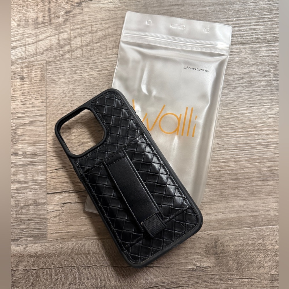 Walli Black Weave iPhone 15 Pro Max Phone Case